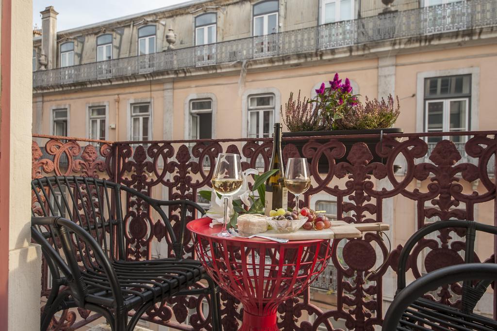 Lisbon Cheese & Wine Suites Room photo